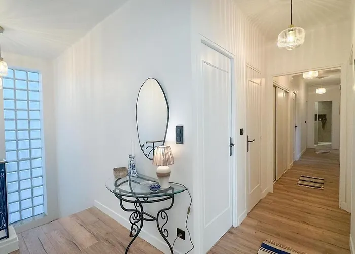 Villa Maison Climatisee 5min Cite Terrasse Et Parking Ak *